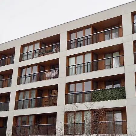 Apartamento Wilanów Close To Town Hall&palace Varsovia