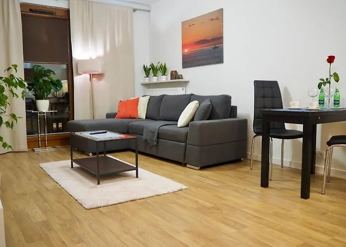 Lägenhet Wilanow Close To Town Hall And Palace