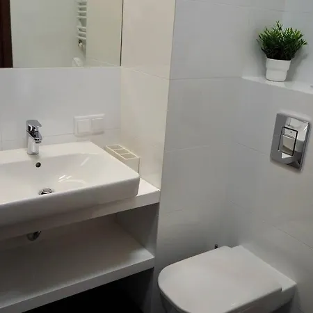아파트 Wilanow Close To Town Hall And Palace *
