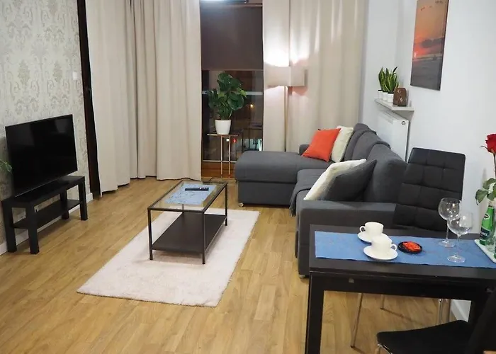 Wilanow Close To Town Hall And Palace * Warszawa