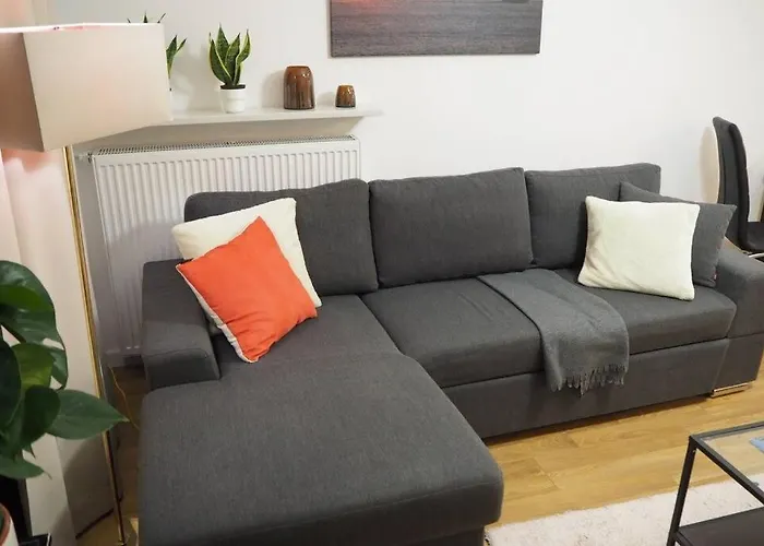 Wilanow Close To Town Hall And Palace Lägenhet